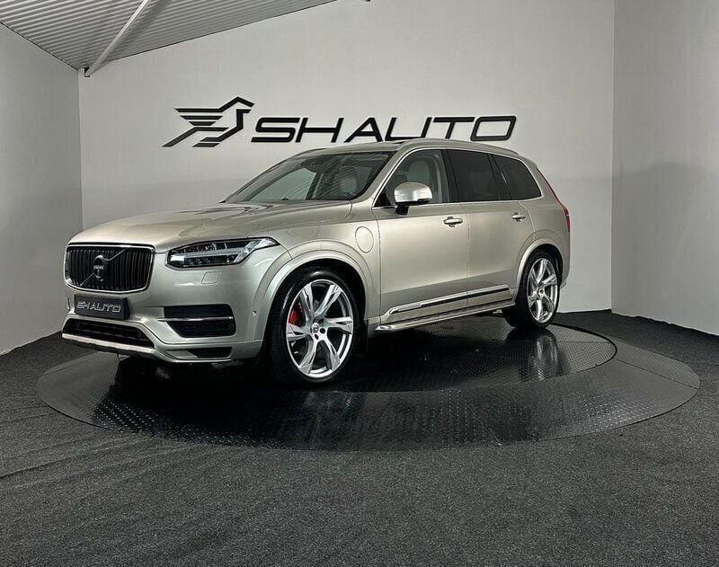 Ljusbrun Begagnad 2016 Volvo XC90 Inscription SUV | 464 900 kr (Dyr) - Bild 1/4