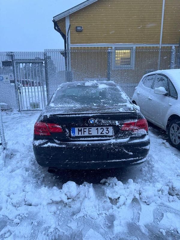 Begagnad BMW 320 170 HK (125 kW) 2012 Sportkupé