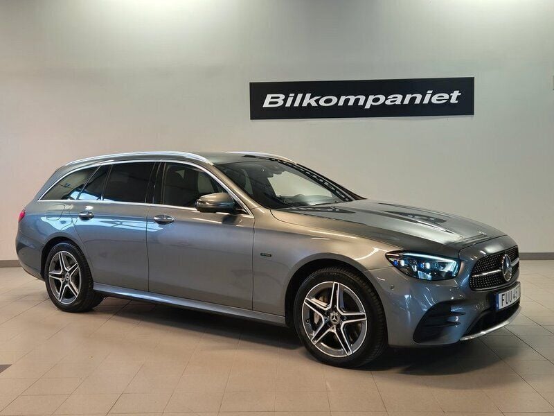 Grå Begagnad 2021 Mercedes E300 AMG Kombi | 419 900 kr (Lite dyr) - Bild 1/4