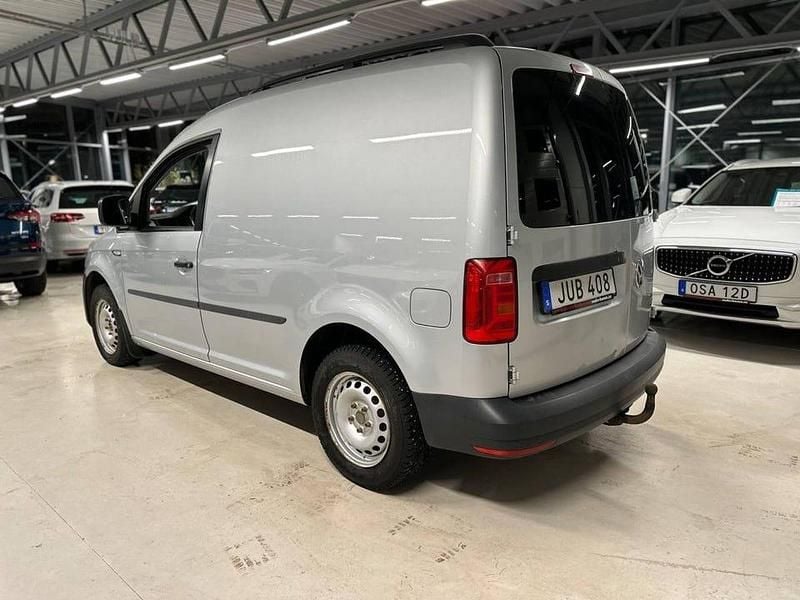 Begagnad VW Caddy 102 HK (75 kW) 2016 Silver Minibuss