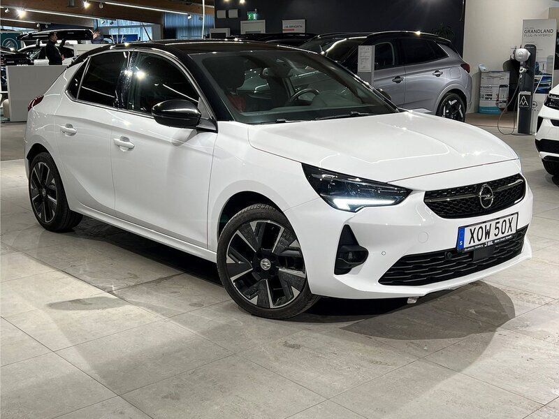 Vit Begagnad 2021 Opel Corsa-e Design Edition Halvkombi | 174 900 kr (Marknadspris) - Bild 1/4