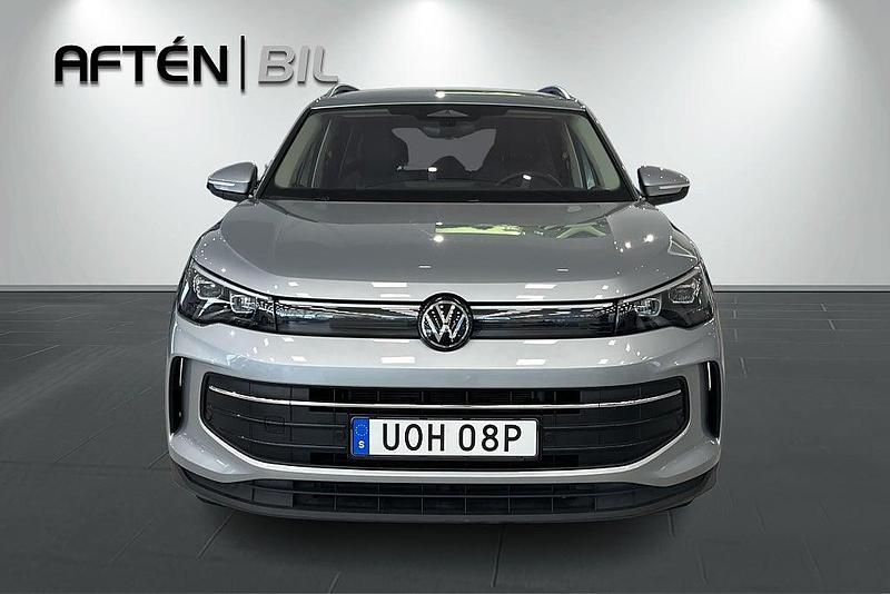 Begagnad VW Tiguan 150 HK (110 kW) 2024 Silver SUV