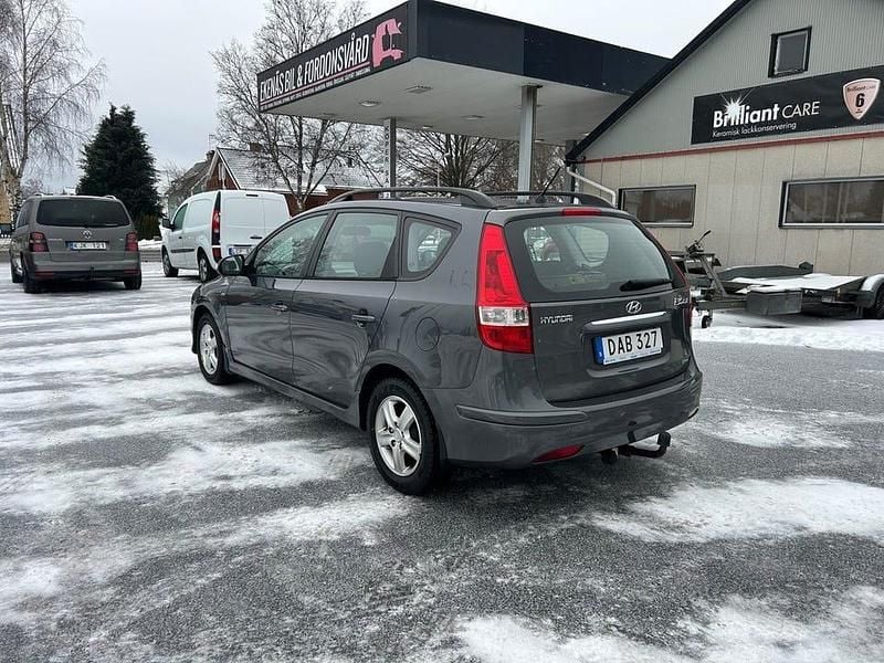 Begagnad Hyundai i30 116 HK (85 kW) 2011 Grå Kombi