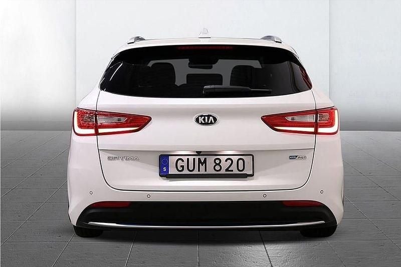 Begagnad Kia Optima 205 HK (150 kW) 2017 Vit Kombi