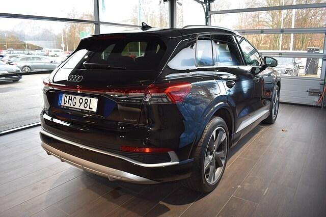Begagnad Audi Q4 e-tron S-Line 210 kW (286 HK) 2025 Svart SUV