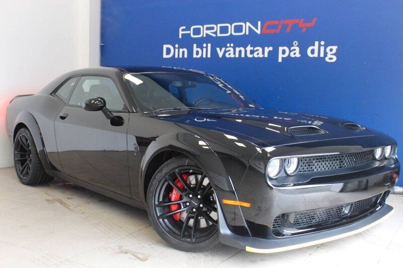 Svart Begagnad 2022 Dodge Challenger Sportkupé | 1 299 900 kr - Bild 1/4