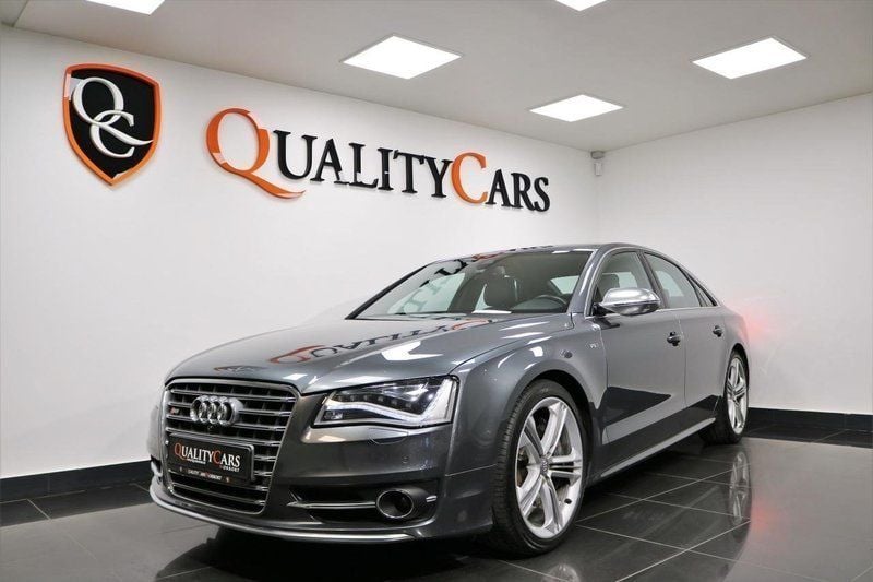 Begagnad Audi S8 520 HK (382 kW) 2012 Grå Sedan