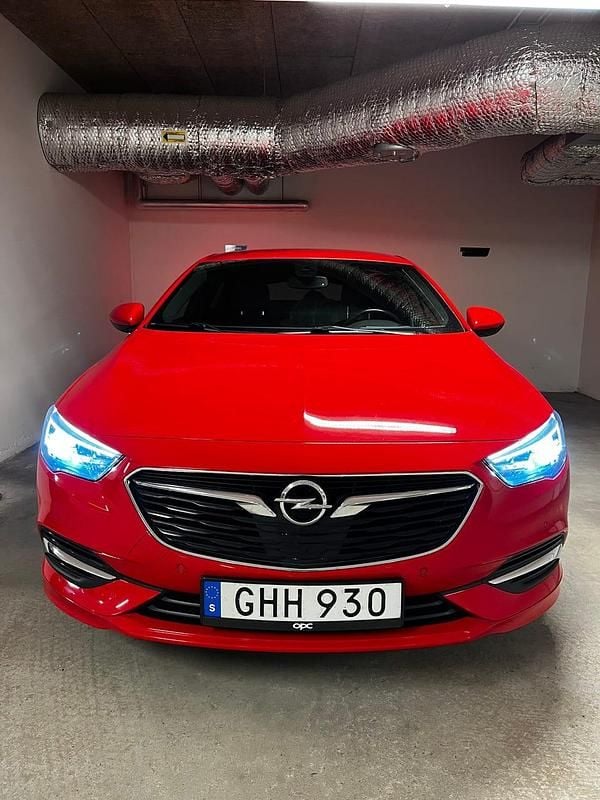 Begagnad 2018 Opel Insignia Business Halvkombi | 169 000 kr (Marknadspris) - Bild 1/4