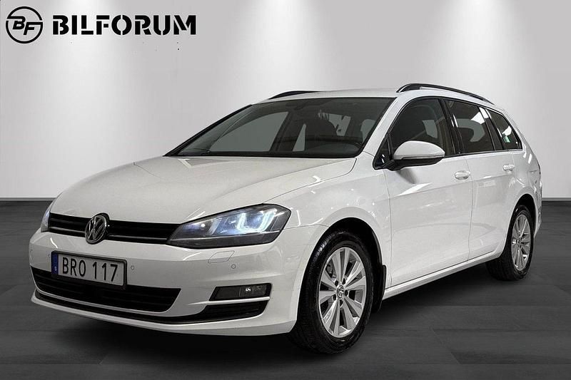 Vit Begagnad 2014 VW Golf VII Kombi | 124 800 kr (Marknadspris) - Bild 1/4