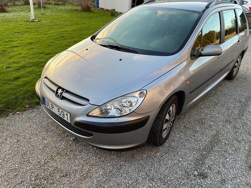 Begagnad Peugeot 307 136 HK (100 kW) 2004 Kombi