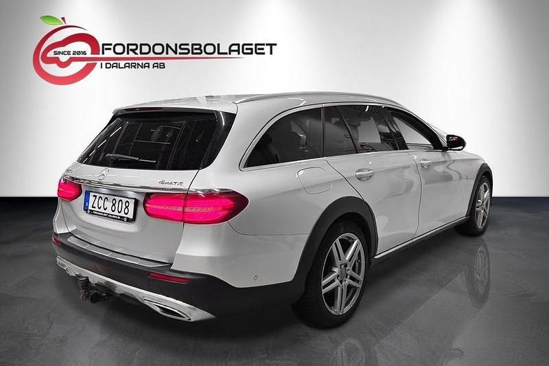Begagnad Mercedes E220 All-Terrain 194 HK (142 kW) 2017 Silver Kombi