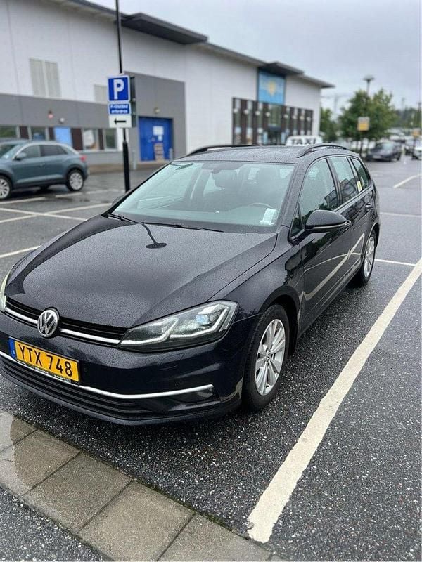 Svart Begagnad 2019 VW Golf VII Kombi | 82 500 kr (Superpris) - Bild 1/4