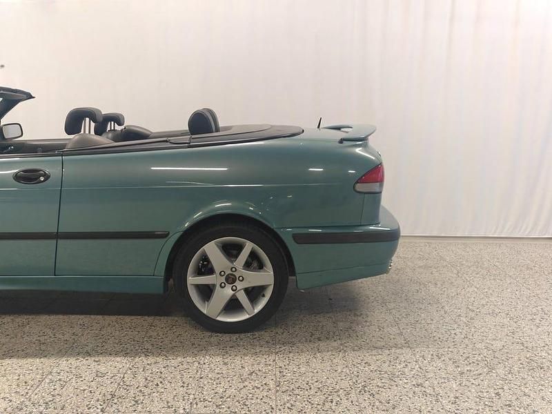 Begagnad Saab 9-3 205 HK (150 kW) 2002 Flerfärgad Cab