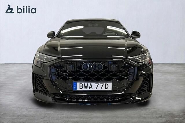 Begagnad Audi RS Q8 Performance 641 HK (471 kW) 2024 Svart SUV