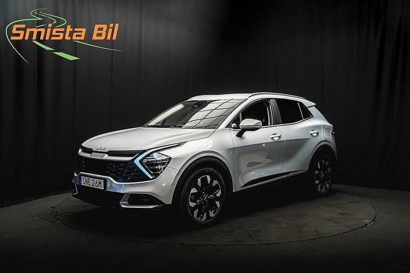 Grå Begagnad 2022 Kia Sportage 2 SUV | 348 900 kr (Bra pris) - Bild 1/4