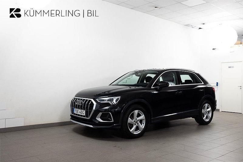 Svart Begagnad 2018 Audi Q3 Advanced SUV | 289 900 kr (Marknadspris) - Bild 1/4