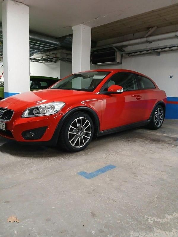 Begagnad 2011 Volvo C30 Summum Halvkombi | 75 500 kr (Marknadspris) - Bild 1/1