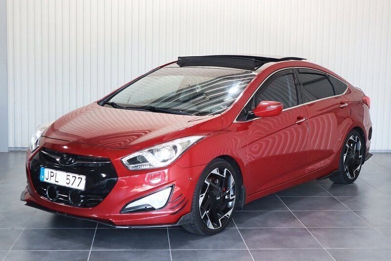 Röd Begagnad 2012 Hyundai i40 Sedan | 99 900 kr (Lite dyr) - Bild 1/4