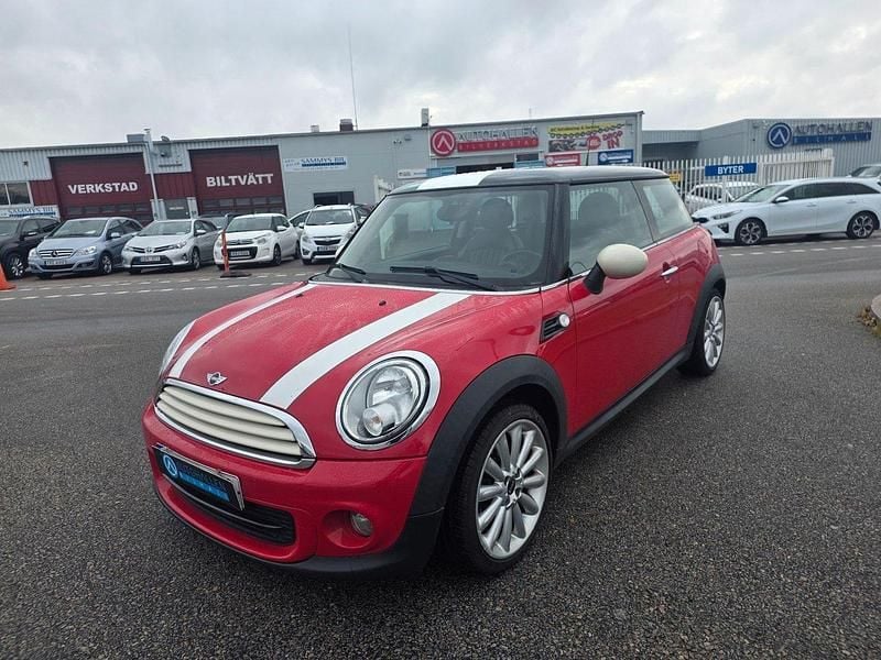 Röd Begagnad 2011 Mini ONE Salt Halvkombi | 59 200 kr - Bild 1/4