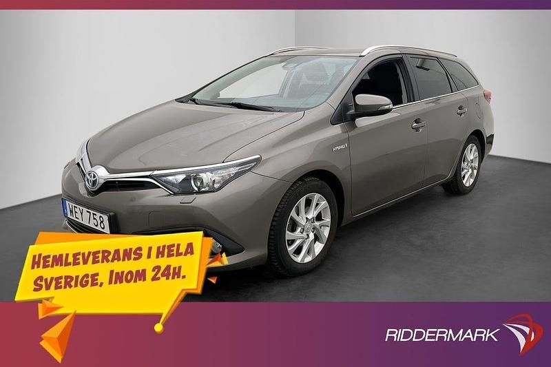 Begagnad Toyota Auris Hybrid 136 HK (100 kW) 2018 Mgrå Kombi