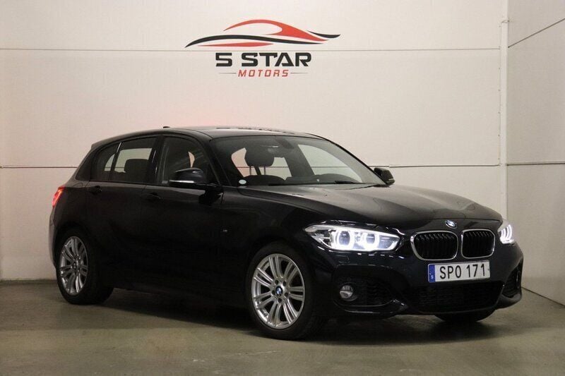 Svart Begagnad 2016 BMW 118 M Sport Halvkombi | 149 900 kr (Marknadspris) - Bild 1/4