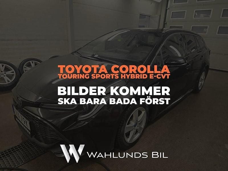 Svart Begagnad 2021 Toyota Corolla Style Kombi | 215 000 kr (Marknadspris) - Bild 1/1