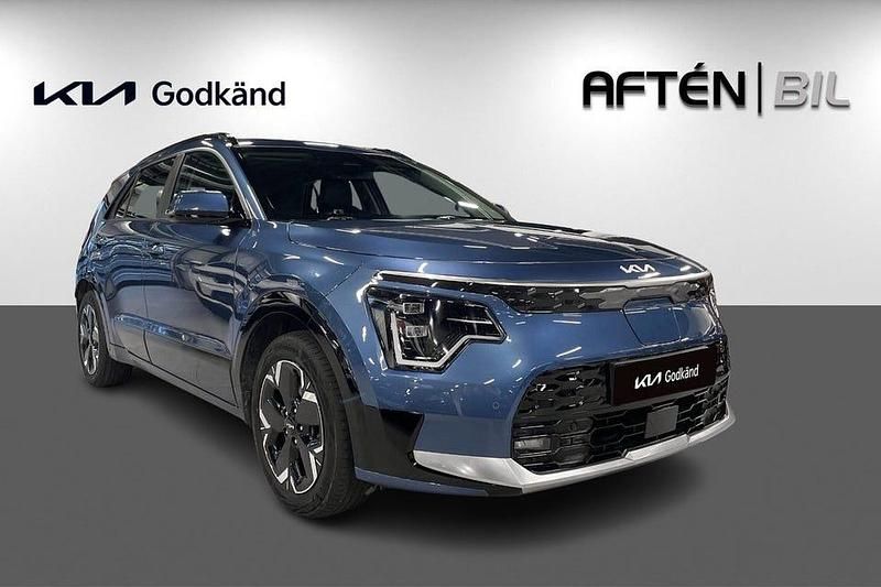 Begagnad Kia e-Niro 150 kW (204 HK) 2022 Blå SUV
