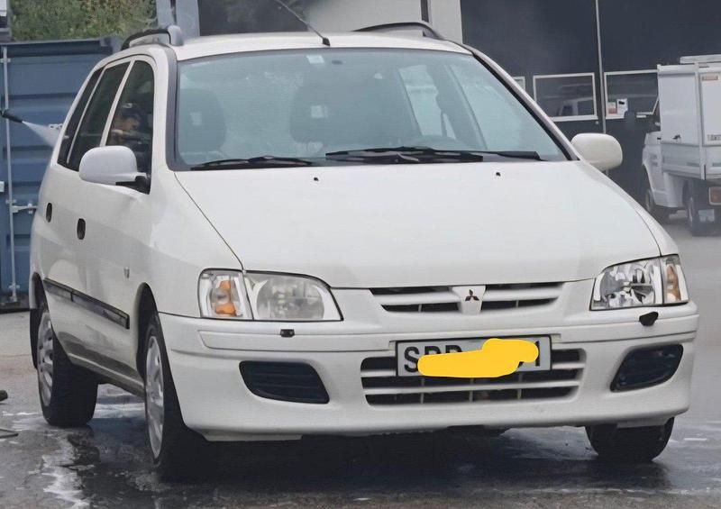 Vit Begagnad 2001 Mitsubishi Space Star Kombi | 24 900 kr - Bild 1/2