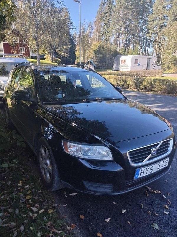 Begagnad 2007 Volvo V50 Kombi | 20 000 kr - Bild 1/3