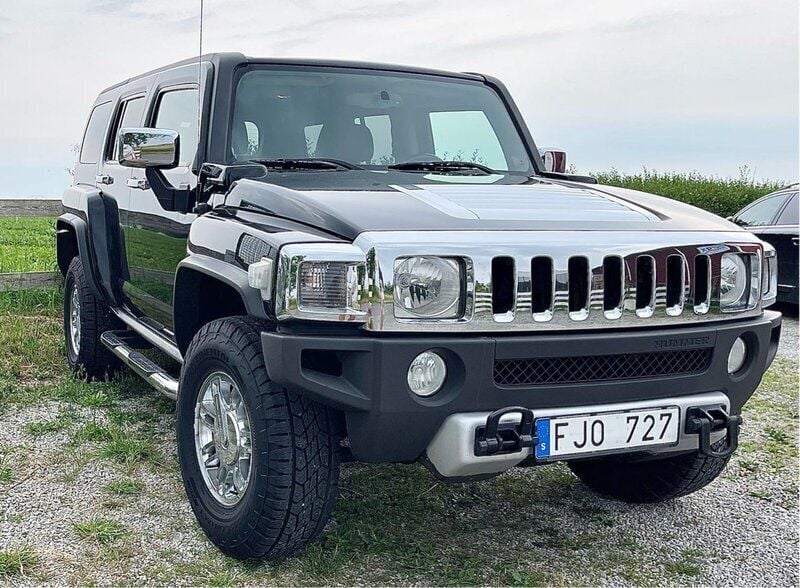 Svart Begagnad 2008 Hummer H3 SUV | 125 000 kr - Bild 1/4
