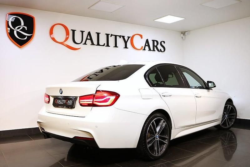 Begagnad BMW 330 M Sport 252 HK (185 kW) 2017 Vit Sedan