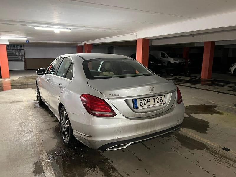 Begagnad Mercedes C180 156 HK (114 kW) 2015