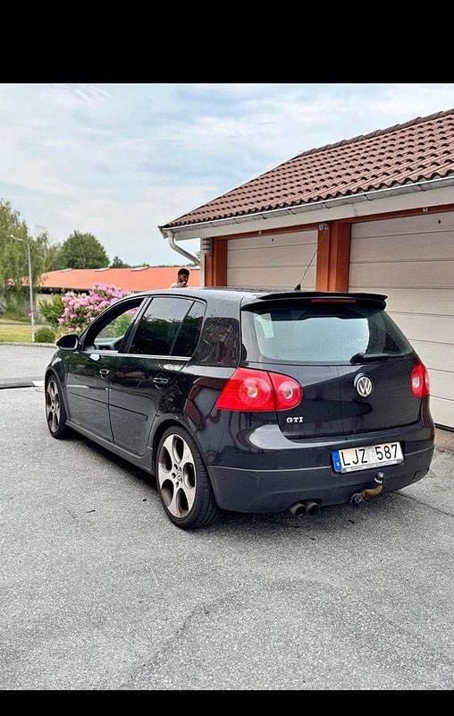 Svart Begagnad 2009 VW Golf VI GTI Halvkombi | 80 000 kr (Bra pris) - Bild 1/3