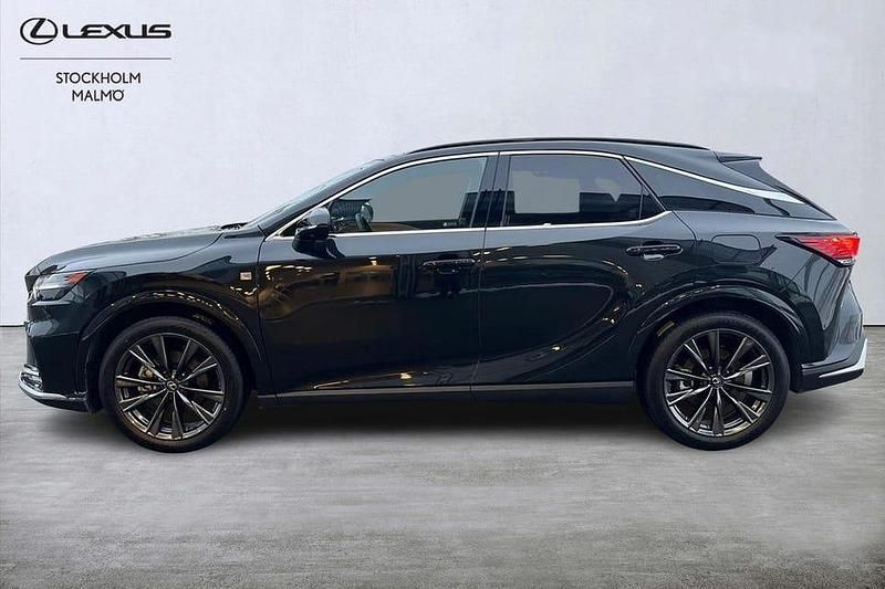 Begagnad Lexus RX450h+ Sport Design Packet 313 HK (230 kW) 2025 Svart