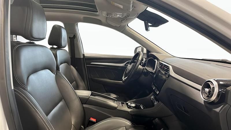 Begagnad MG ZS 105 kW (143 HK) 2021 Vit (white) SUV