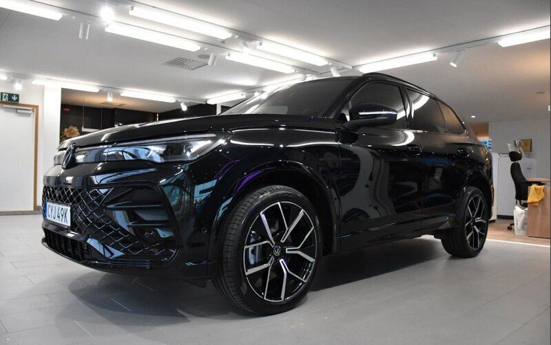 Ny 2025 VW Tiguan R-line Edition SUV | 600 300 kr - Bild 1/4