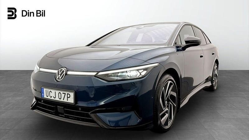 Blå Begagnad 2024 VW ID.7 Comfortline Halvkombi | 469 500 kr (Marknadspris) - Bild 1/4