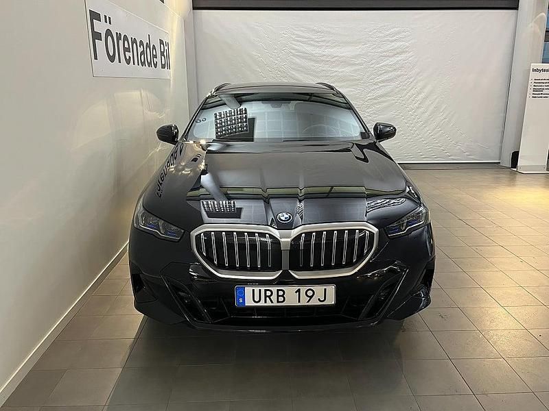 Begagnad BMW 530e Comfort Edition 190 HK (139 kW) 2025 Svart Kombi