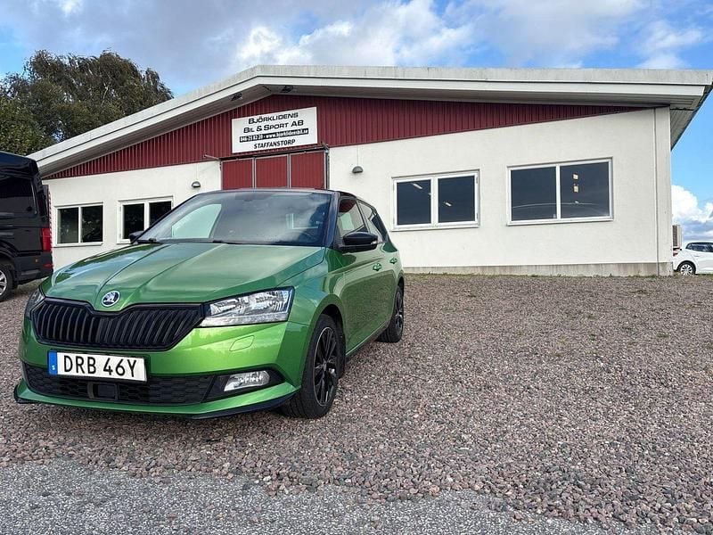 Grön Begagnad 2020 Skoda Fabia Monte Carlo Halvkombi | 129 000 kr (Dyr) - Bild 1/4