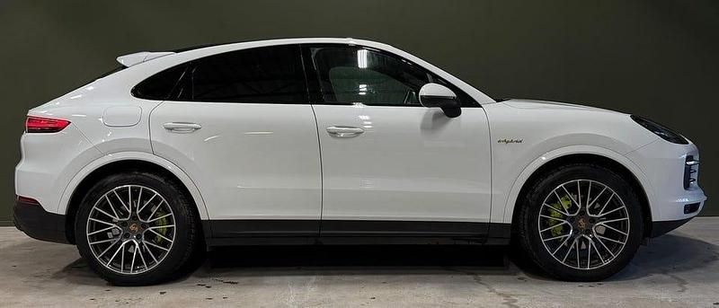 Begagnad Porsche Cayenne 462 HK (339 kW) 2021 Vit SUV