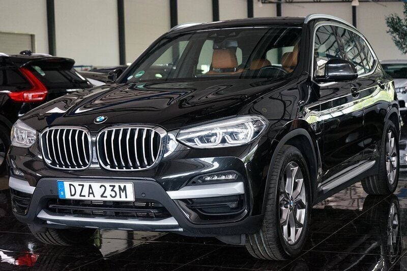 Svart Begagnad 2020 BMW X3 SUV | 274 500 kr (Bra pris) - Bild 1/4