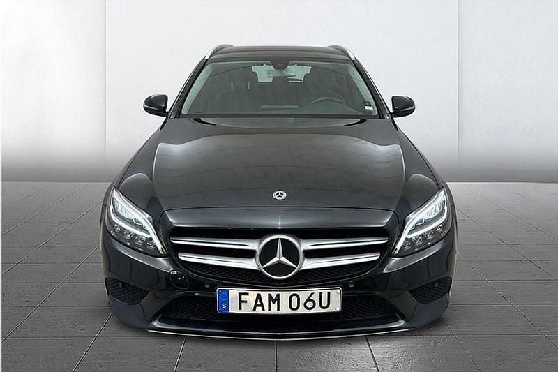 Begagnad Mercedes C300e Avantgarde 211 HK (155 kW) 2020 Svart Kombi
