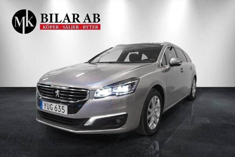 Grå Begagnad 2017 Peugeot 508 Kombi | 159 900 kr (Dyr) - Bild 1/4