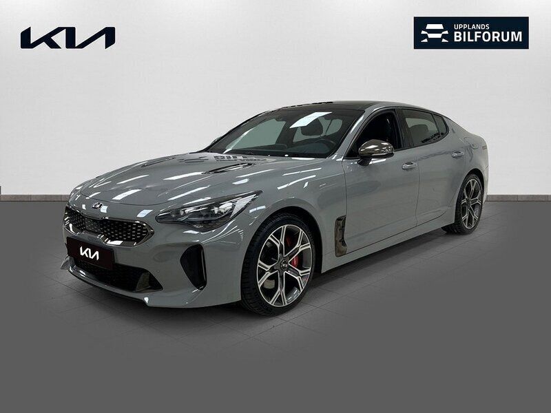 Grå Begagnad 2018 Kia Stinger City Halvkombi | 259 000 kr - Bild 1/4