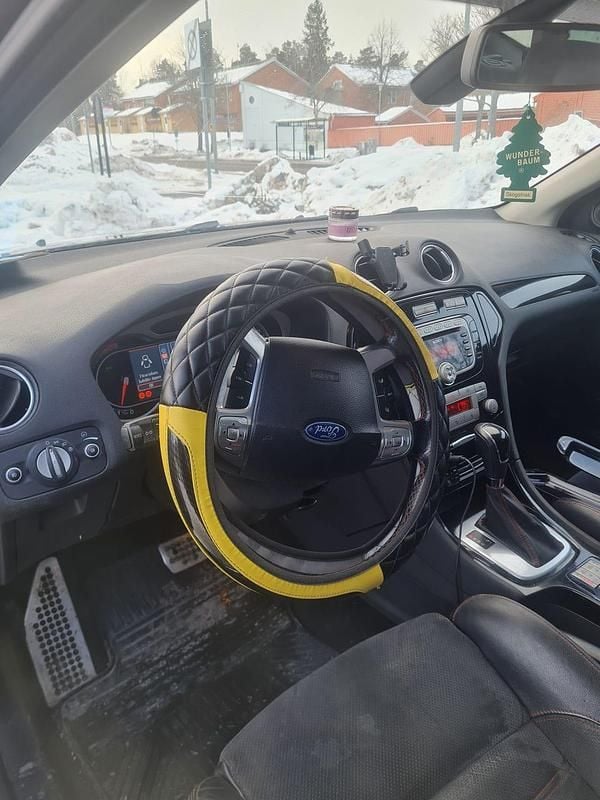 Begagnad Ford Mondeo 203 HK (149 kW) 2010 Kombi