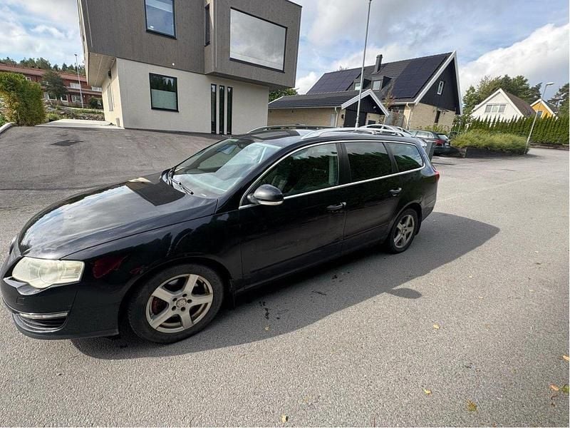 Svart Begagnad 2008 VW Passat Sportline Kombi | 11 000 kr (Bra pris) - Bild 1/4
