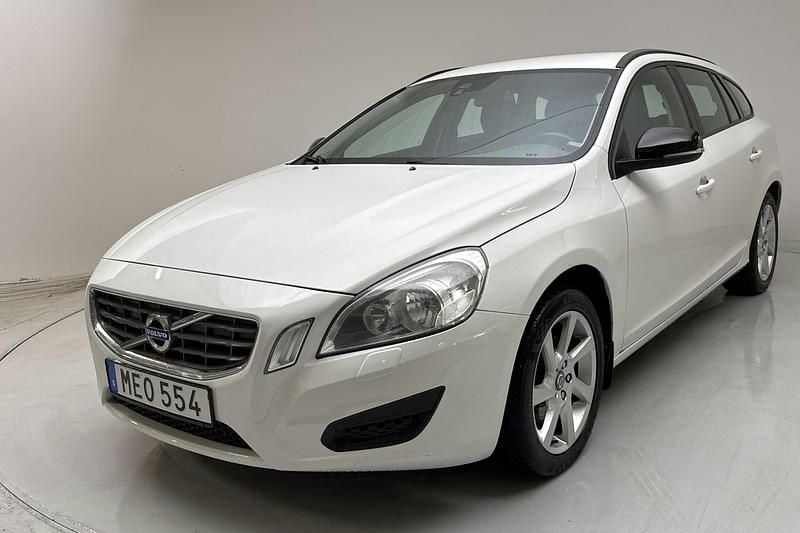 Vit Begagnad 2012 Volvo V60 Kombi | 54 000 kr (Superpris) - Bild 1/4