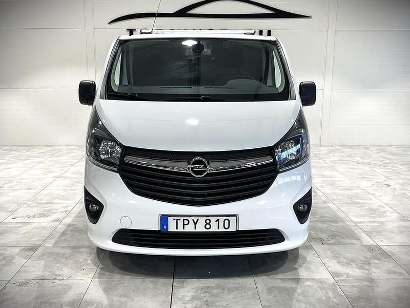 Begagnad Opel Vivaro 120 HK (88 kW) 2018 Vit Minibuss