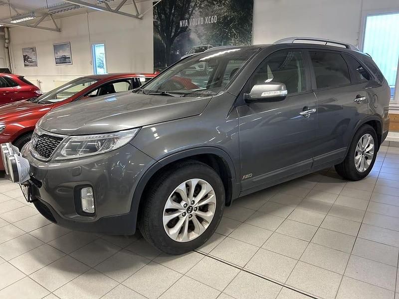 Grå Begagnad 2012 Kia Sorento SUV | 129 000 kr (Lite dyr) - Bild 1/4