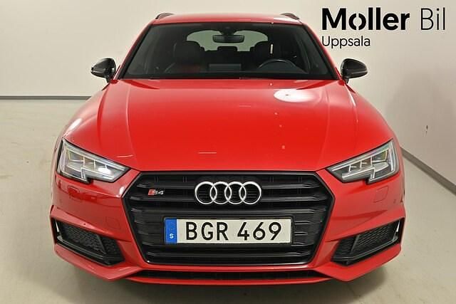 Begagnad Audi S4 Exclusive 354 HK (260 kW) 2018 Tangoröd metallic Kombi